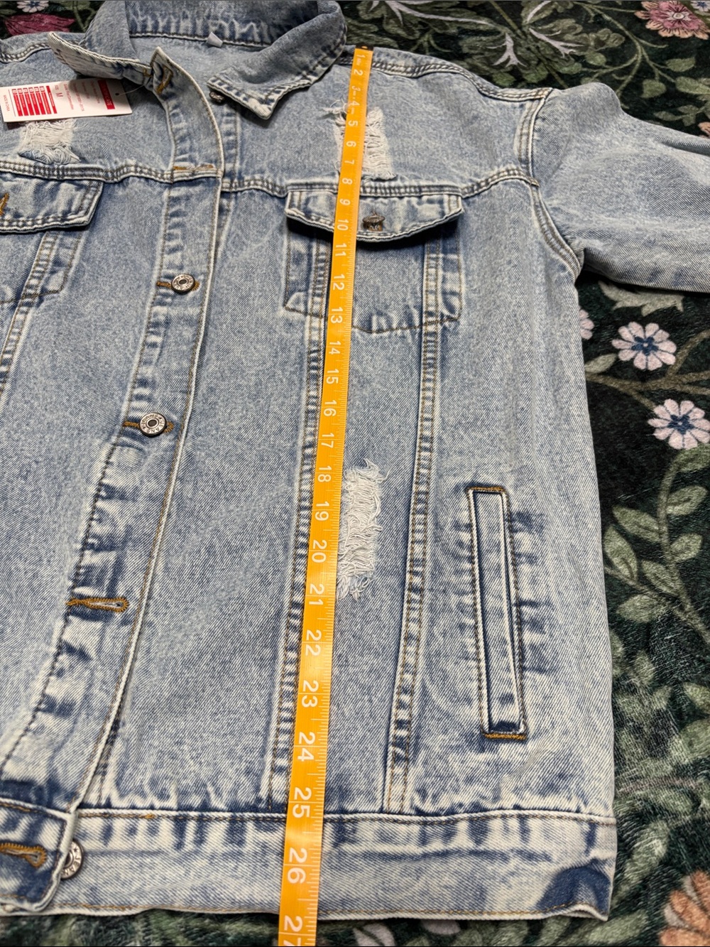 Light Wash Distressed Oversized Denim Jean Jacket - Unbranded - Picture 5 of 8